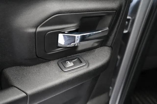 2022 Ram 1500 Classic Warlock Quad Cab 4x4 6'4" Box