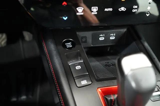 2025 Nissan Kicks SR Intelligent AWD