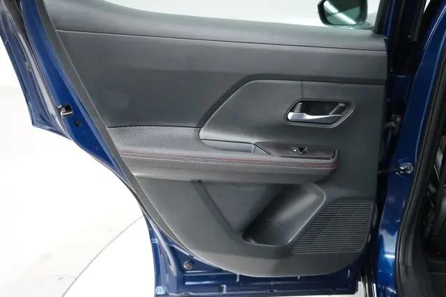 2025 Nissan Kicks SR Intelligent AWD