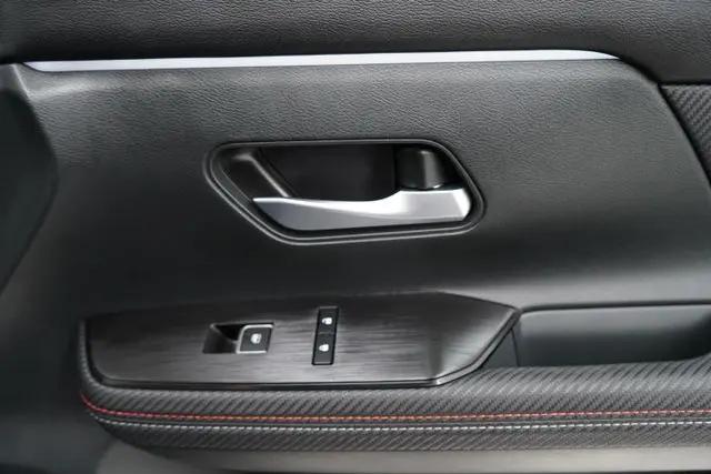2025 Nissan Kicks SR Intelligent AWD