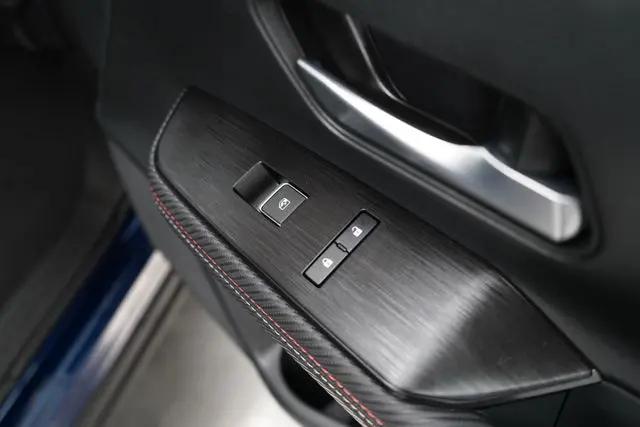 2025 Nissan Kicks SR Intelligent AWD