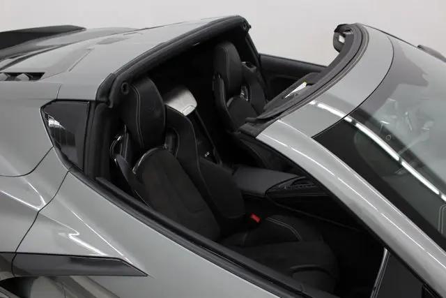 2023 Chevrolet Corvette Stingray RWD Coupe 2LT
