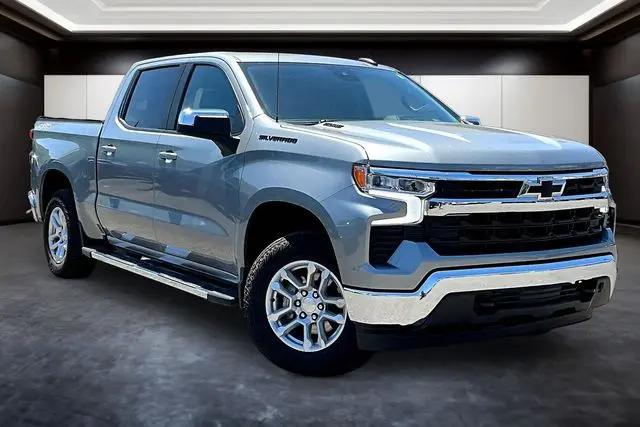 2023 Chevrolet Silverado 1500 4WD Crew Cab Standard Bed LT