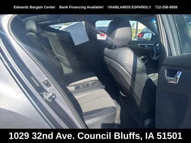 2012 Hyundai Veloster Base w/Black