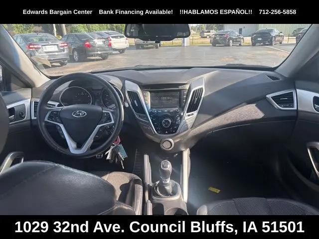 2012 Hyundai Veloster Base w/Black