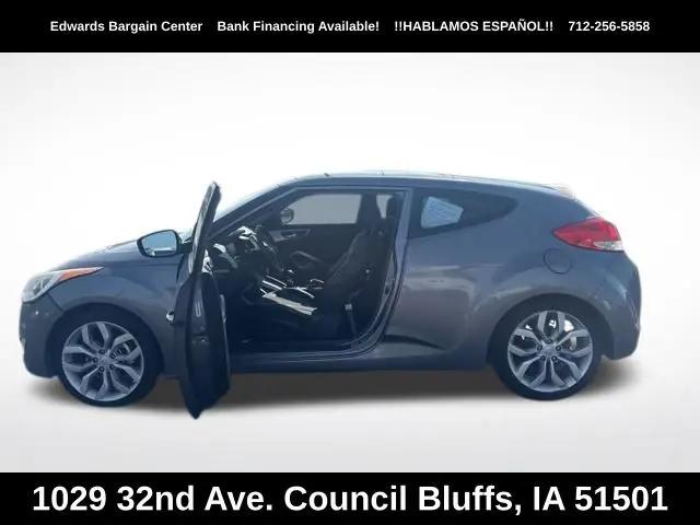 2012 Hyundai Veloster Base w/Black