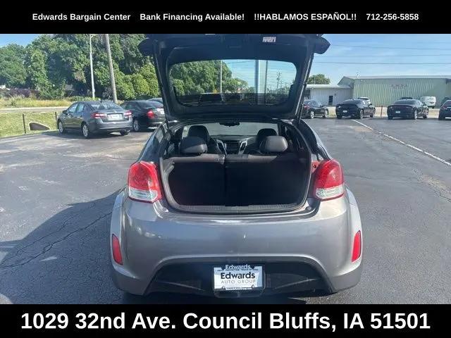 2012 Hyundai Veloster Base w/Black