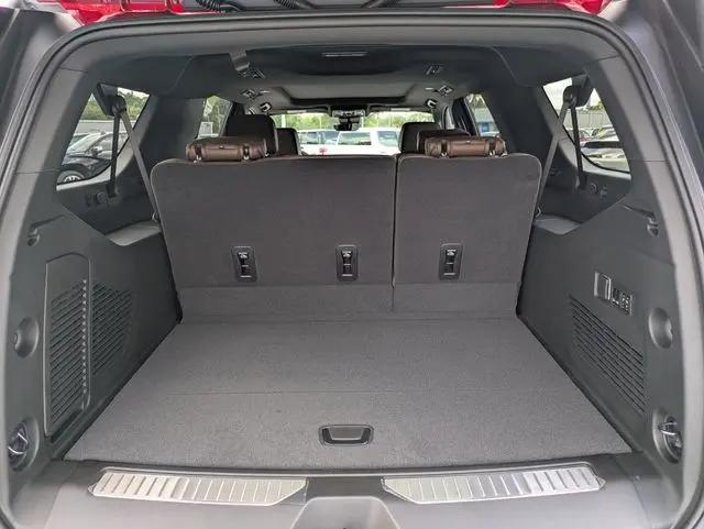 2026 Chevrolet Suburban High Country, RWD