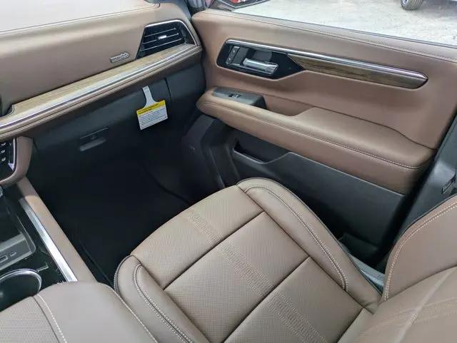2026 Chevrolet Suburban High Country, RWD