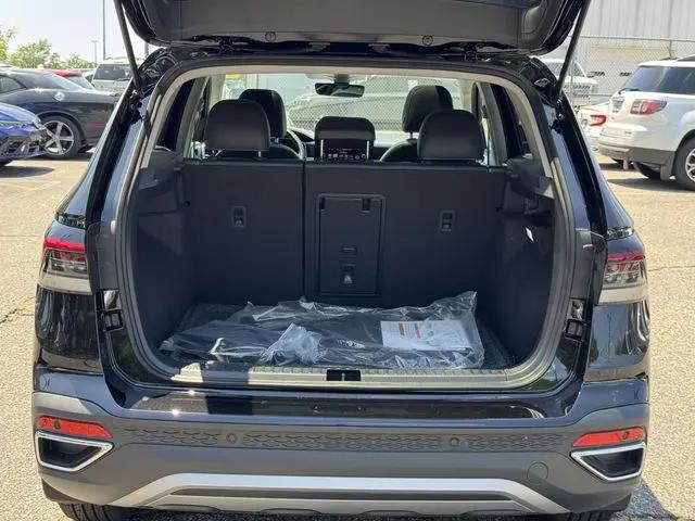 2026 Volkswagen Taos SE