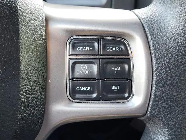 2024 Ram 1500 Classic Warlock Crew Cab 4x4 5'7" Box