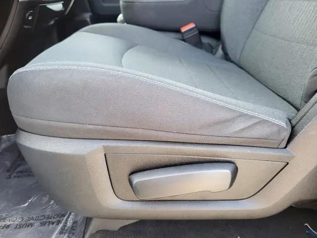 2024 Ram 1500 Classic Warlock Crew Cab 4x4 5'7" Box