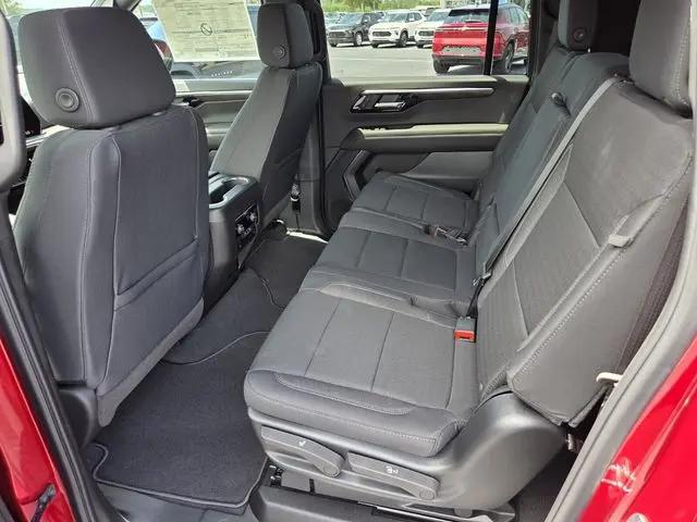 2026 Chevrolet Suburban LS, 4WD