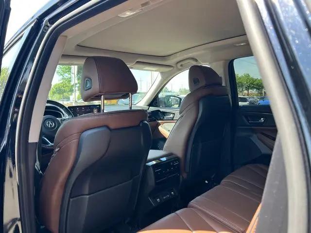 2023 Acura MDX Advance Package