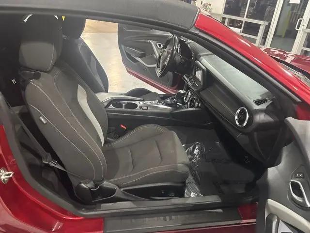 2023 Chevrolet Camaro RWD Convertible 1LT