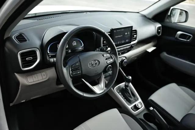 2025 Hyundai Venue SEL