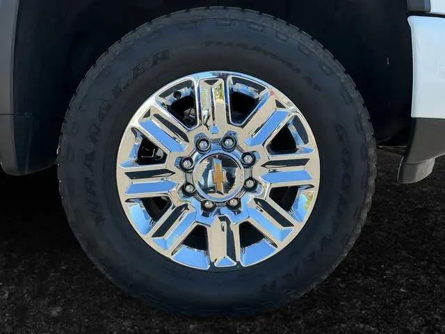 2024 Chevrolet Silverado 3500HD 4WD Crew Cab Standard Bed High Country