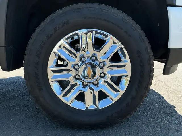 2024 Chevrolet Silverado 3500HD 4WD Crew Cab Standard Bed High Country