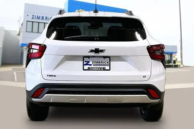2026 Chevrolet Trax FWD LT