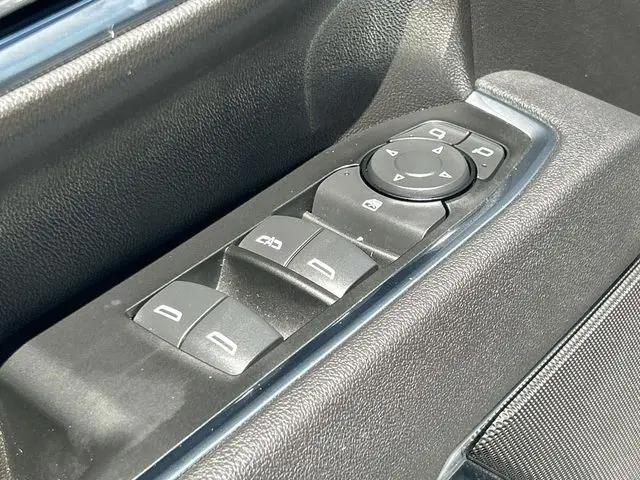 2026 GMC Sierra 2500HD Crew Cab, Standard Bed, SLE, 4WD