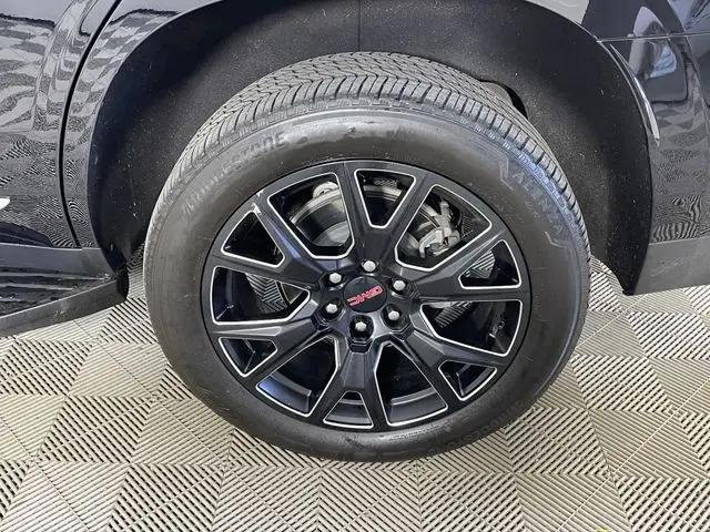 2023 GMC Yukon 4WD SLT
