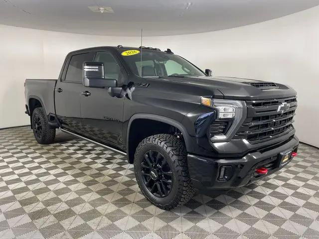 2026 Chevrolet Silverado 3500HD Crew Cab, Standard Bed, LTZ, 4WD