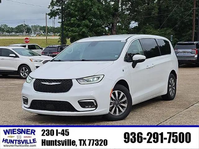2023 Chrysler Pacifica Hybrid Touring L for sale in Huntsville, TX