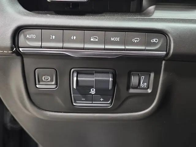 2023 Cadillac Escalade 4WD Sport Platinum