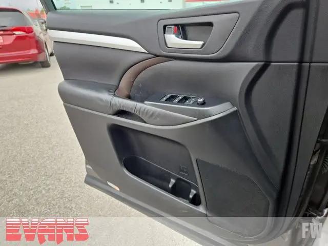 2016 Toyota Highlander XLE V6