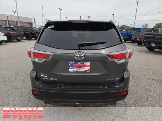 2016 Toyota Highlander XLE V6