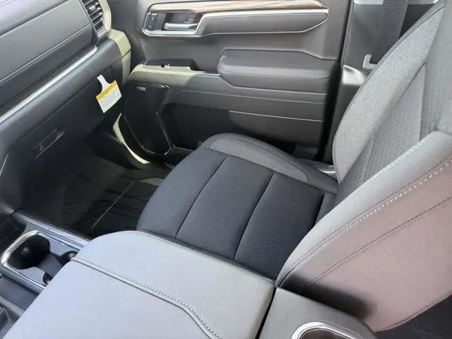 2026 Chevrolet Silverado 1500 4WD Crew Cab Short Bed RST