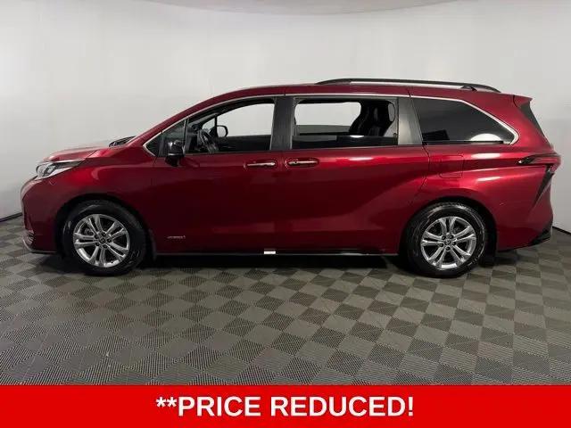 2021 Toyota Sienna XSE