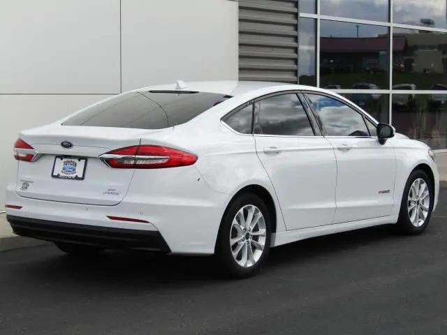 2019 Ford Fusion Hybrid SE