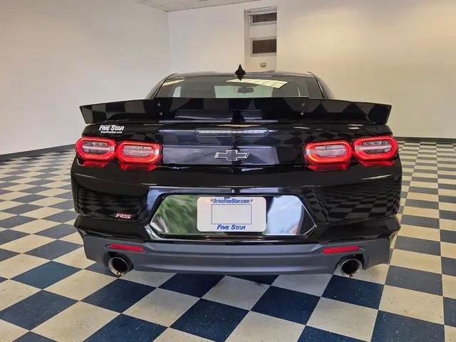 2021 Chevrolet Camaro RWD Coupe 2LT