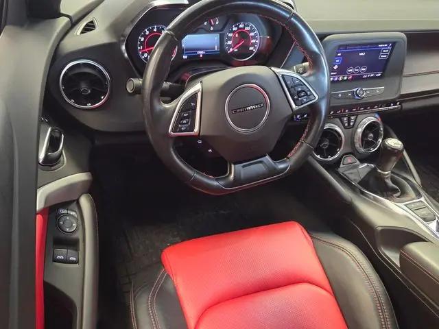 2021 Chevrolet Camaro RWD Coupe 2LT