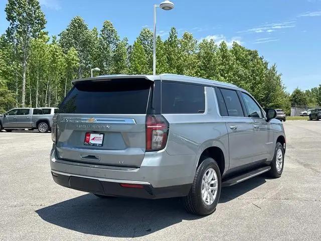 2024 Chevrolet Suburban 4WD LT