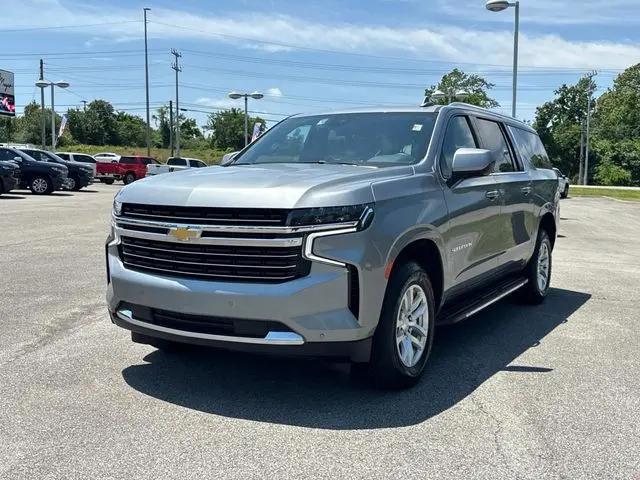 2024 Chevrolet Suburban 4WD LT