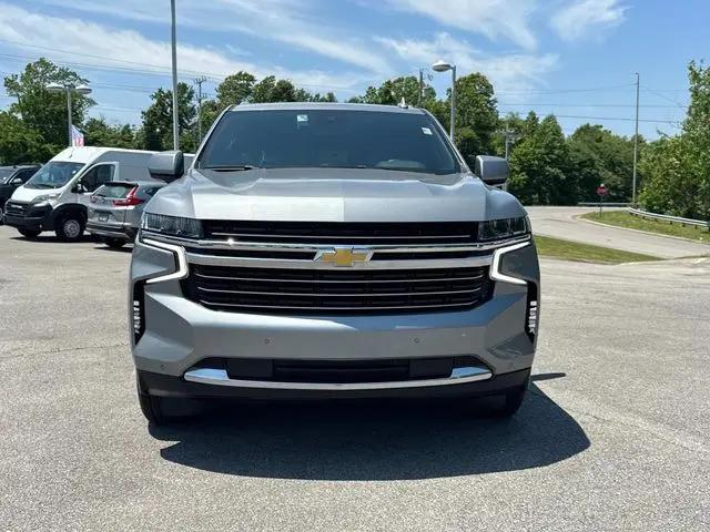 2024 Chevrolet Suburban 4WD LT