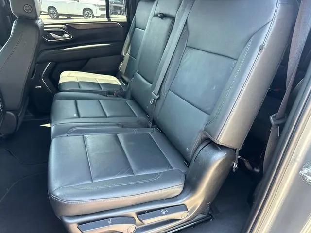 2024 Chevrolet Suburban 4WD LT