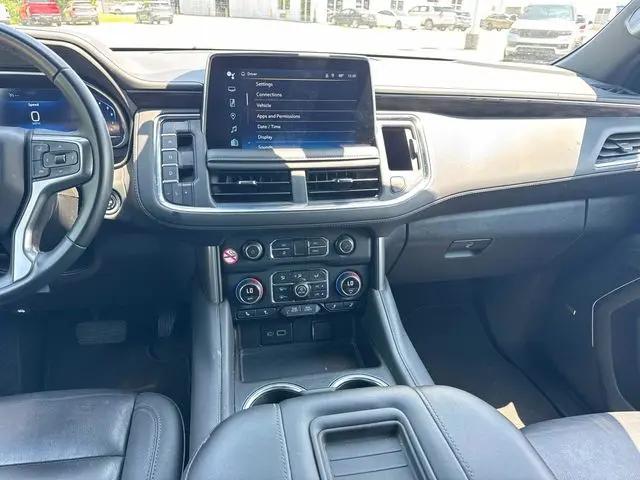 2024 Chevrolet Suburban 4WD LT
