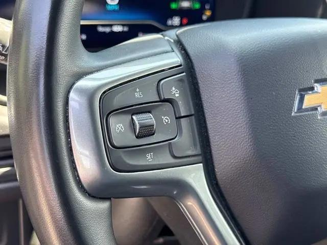 2024 Chevrolet Suburban 4WD LT