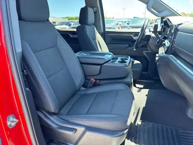 2024 Chevrolet Silverado 1500 4WD Crew Cab Short Bed LT with 2FL