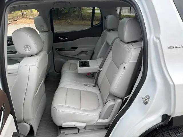 2021 GMC Acadia FWD SLT