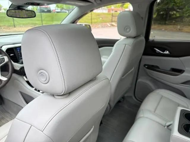2021 GMC Acadia FWD SLT