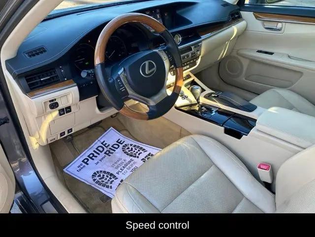 2015 Lexus ES 300h ES 300h