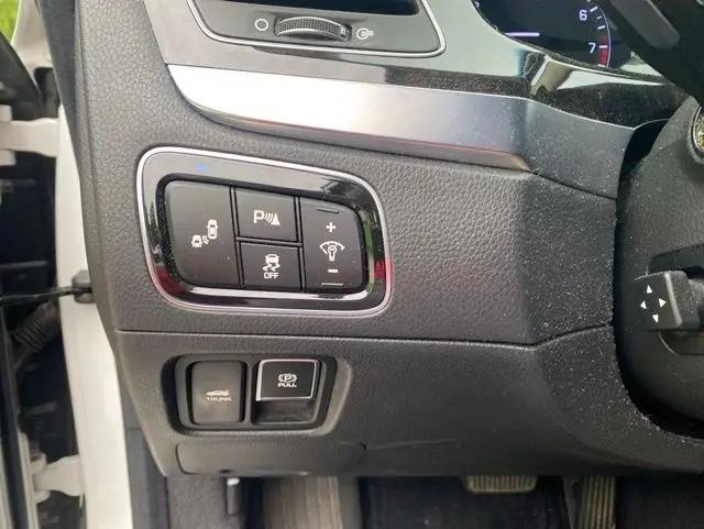 2014 Hyundai Equus Signature