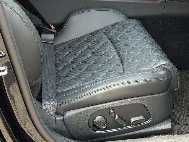 2026 Genesis G90 3.5T E-SC Prestige Black AWD