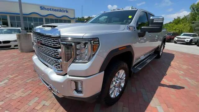 2020 GMC Sierra 2500HD 4WD Crew Cab Standard Bed Denali