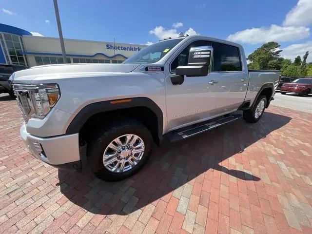 2020 GMC Sierra 2500HD 4WD Crew Cab Standard Bed Denali