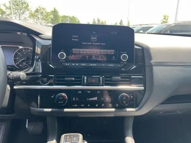 2025 Nissan Pathfinder SV 4WD